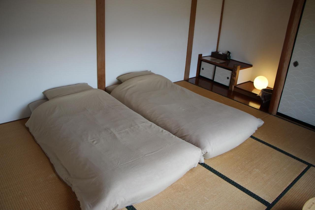 晴家 Guest House Fujikawaguchiko Eksteriør billede